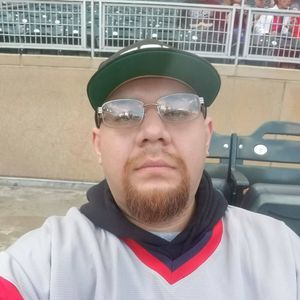 Meet your Posher, Raymundo